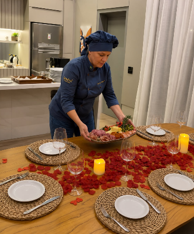 Jantar intimista em casa: vale a pena contratar um chef?